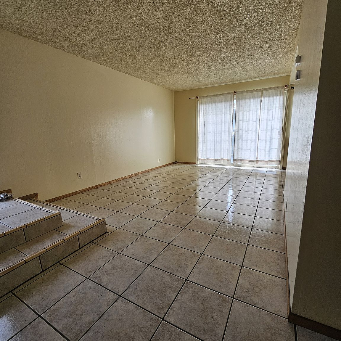 231 Sunnyhills Dr photo 2