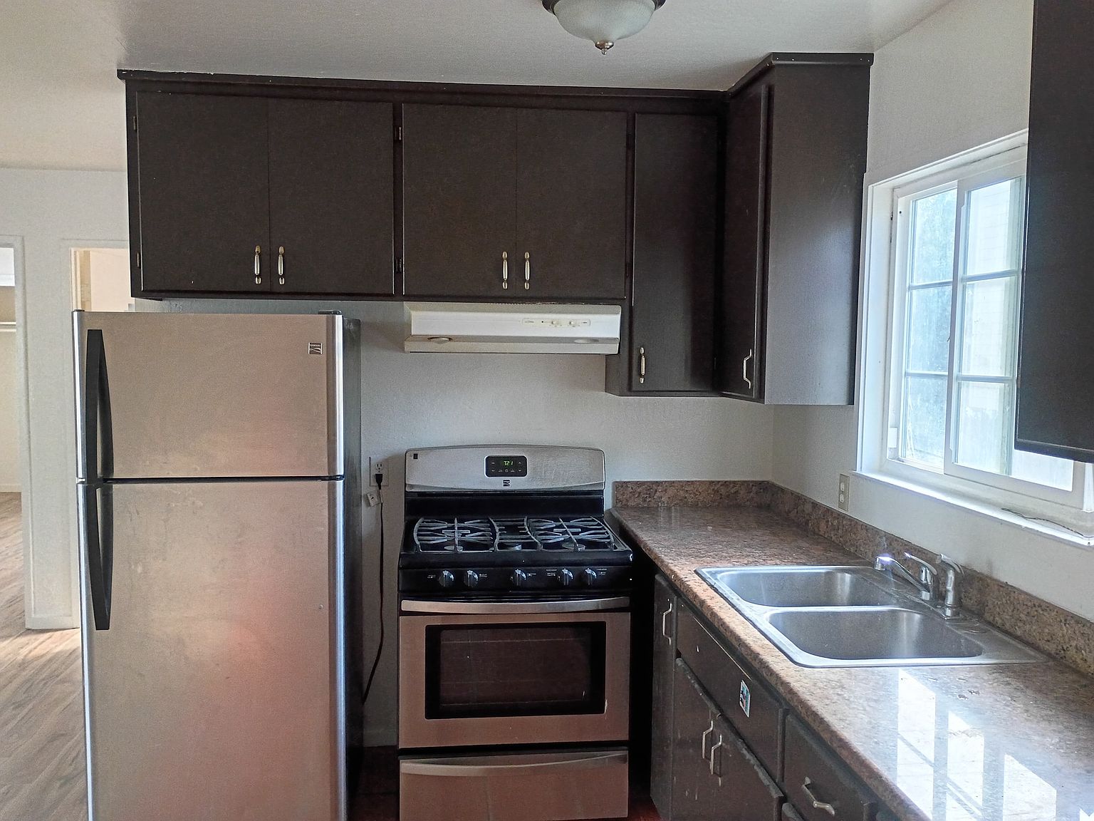 54 Union St photo 2