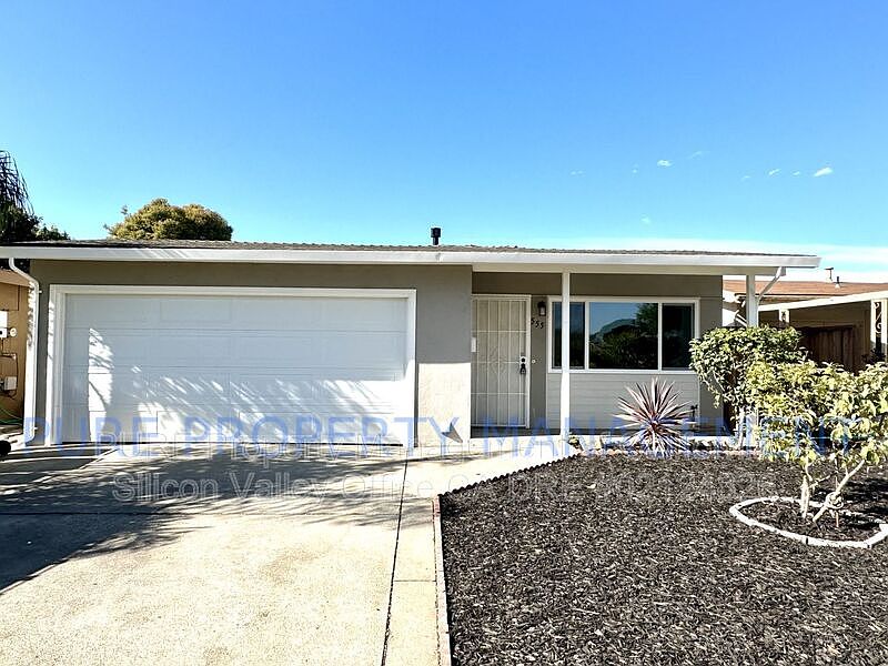 555 Bridge St Watsonville, CA 95076 photo 3