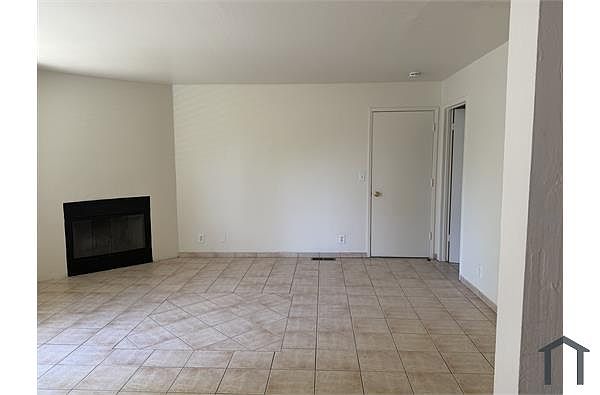 213 Silver Leaf Dr photo 3