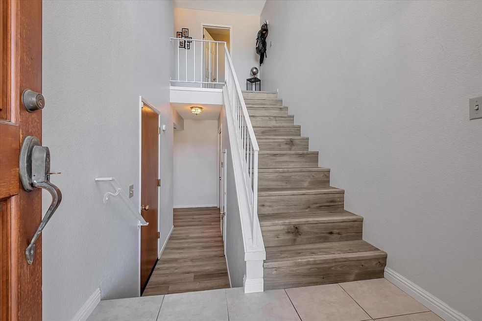18 Carriage Ln Scotts Valley, CA 95066 photo 4