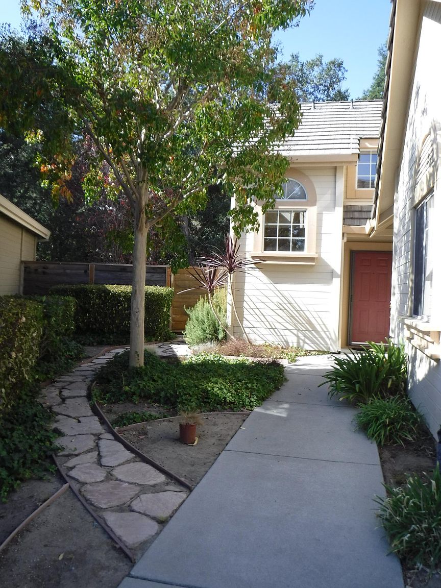 25 Coopers Hawk Ct photo 2