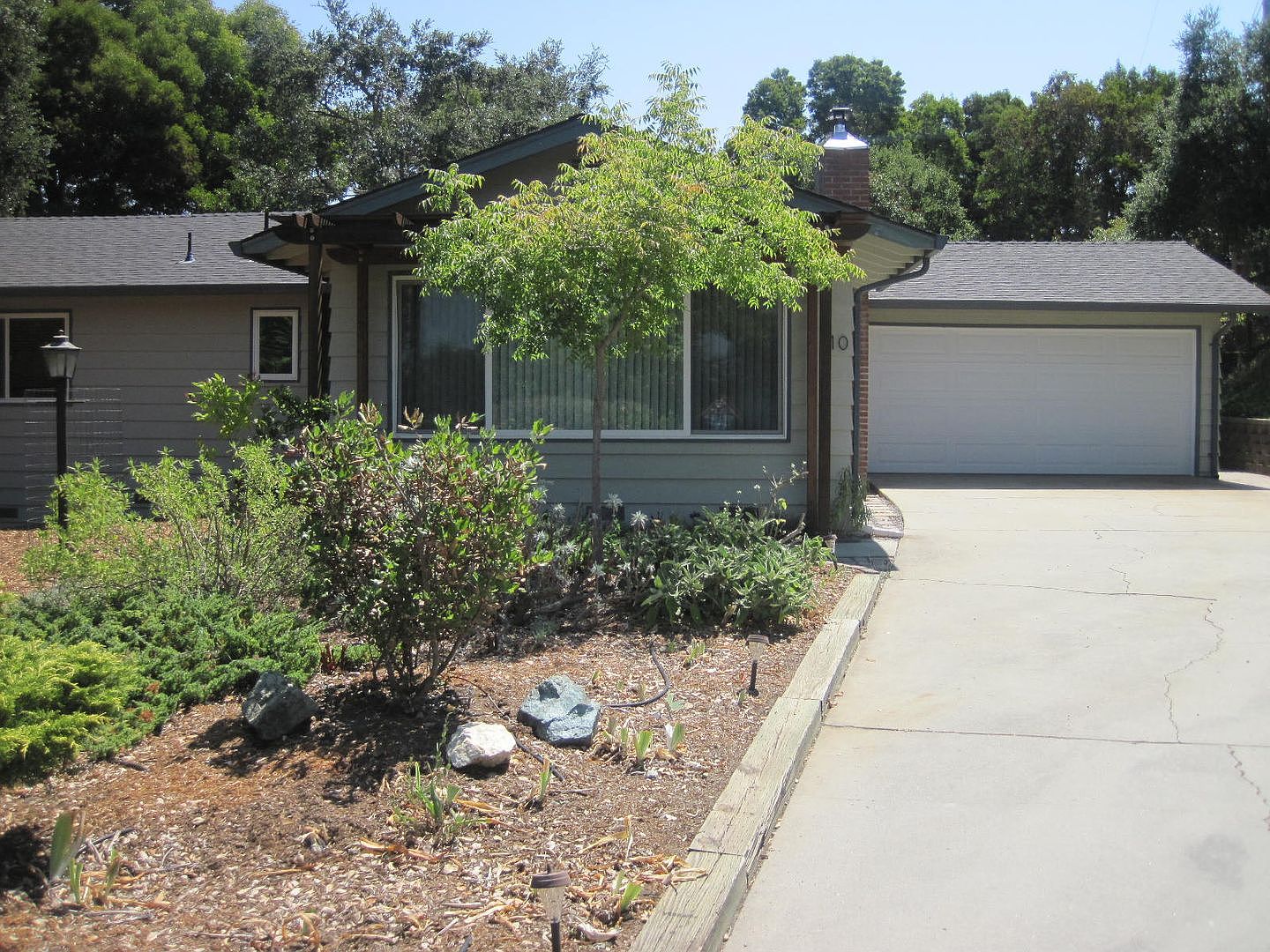 10 Blossom Way photo 2