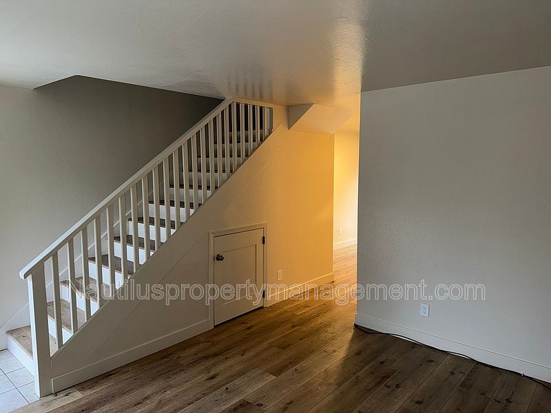 3387 Mission Dr photo 2