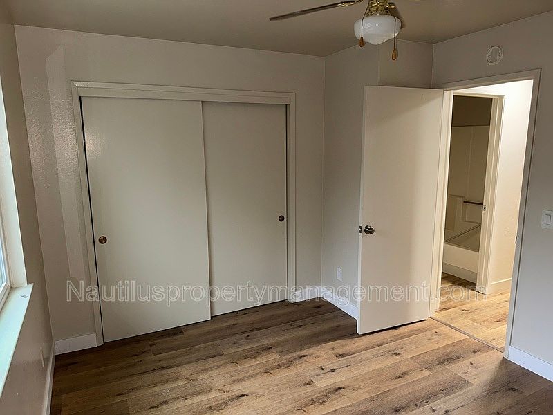 3387 Mission Dr photo 3