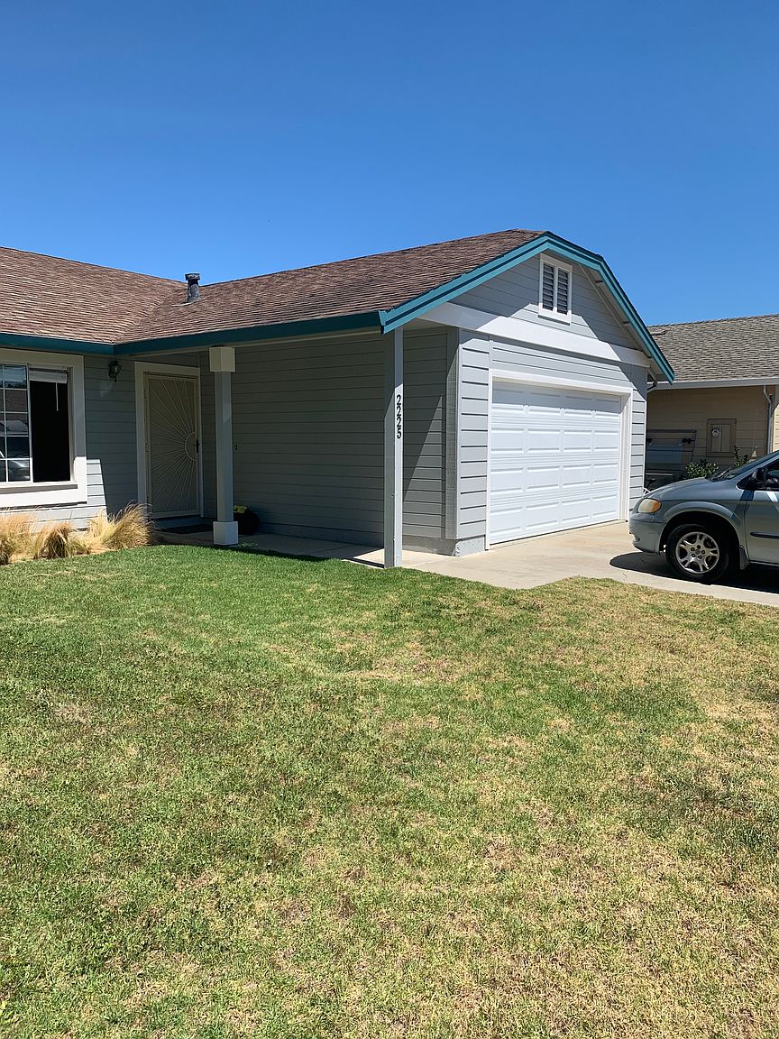 3BR/2BA Single Family House on Lagoon Court · Santa Cruz photo 4