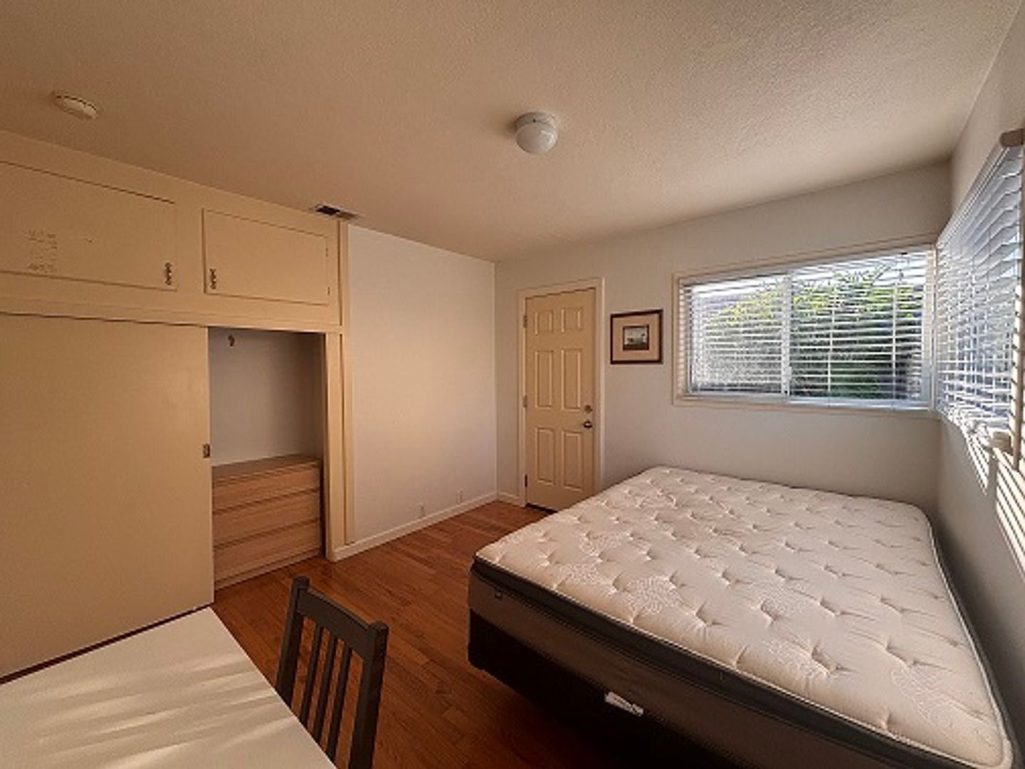 22525 E Cliff Dr photo 5
