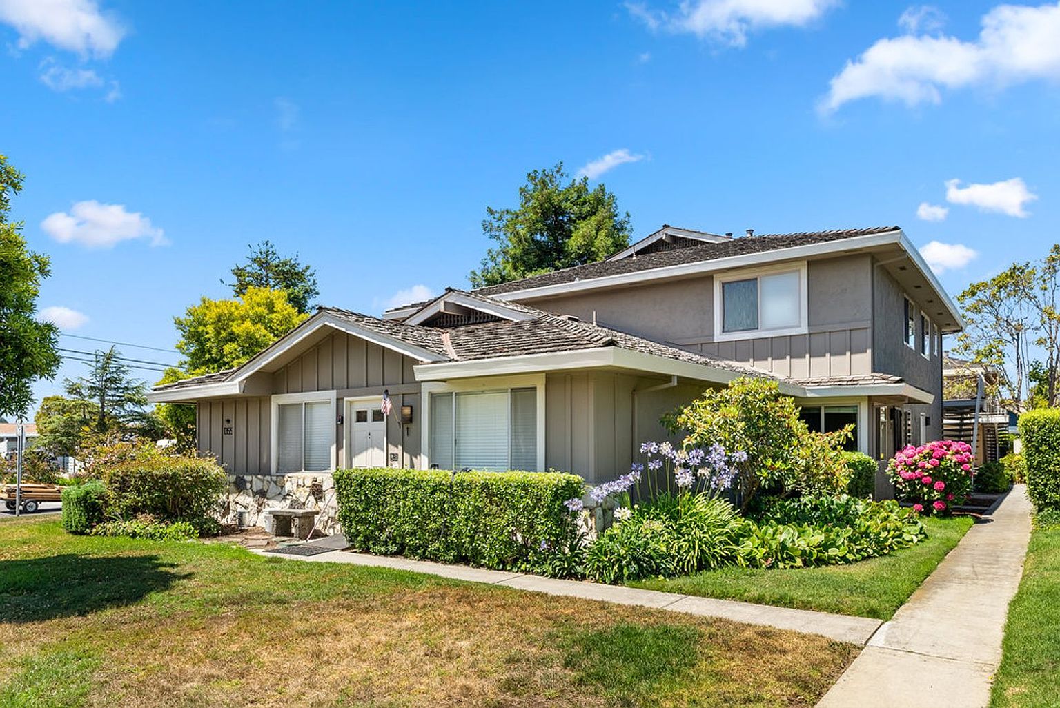 1355 42nd Ave Capitola, CA 95010 photo 2