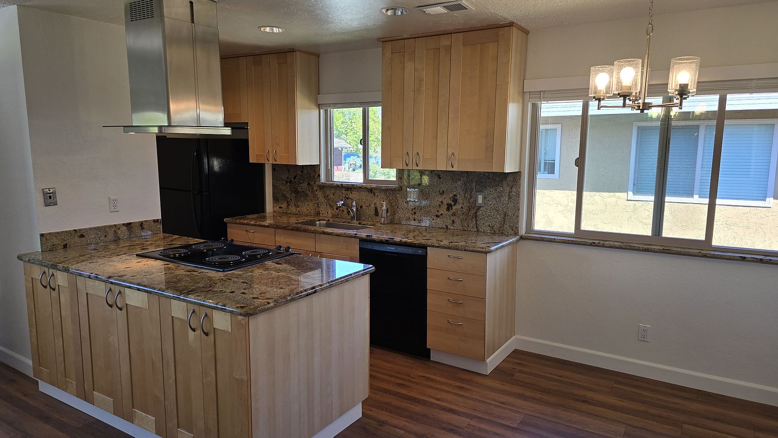 4465 Diamond St Capitola, CA 95010 photo 4
