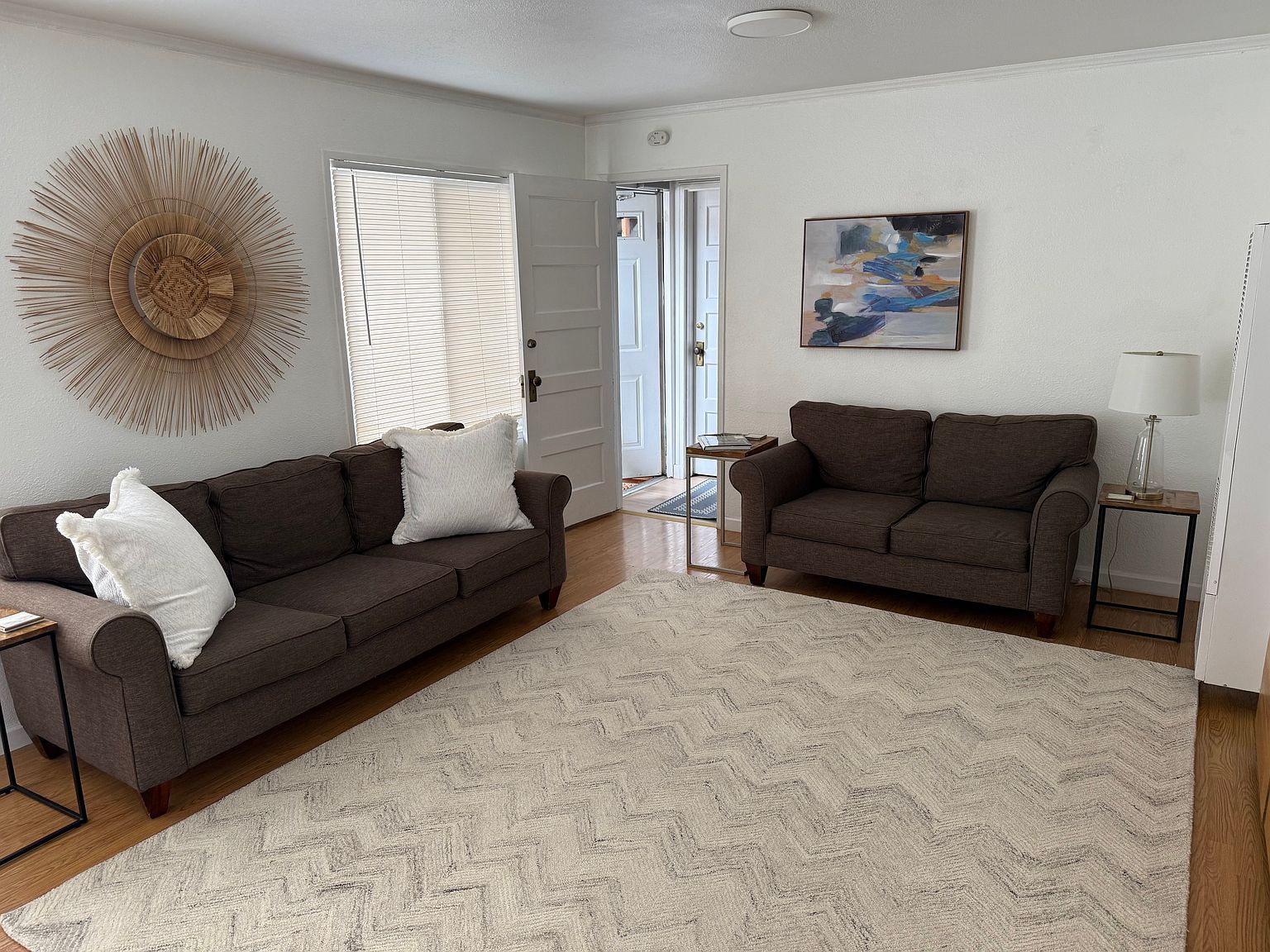1BR/1BA Duplex on Capitola Ave · Capitola photo 4