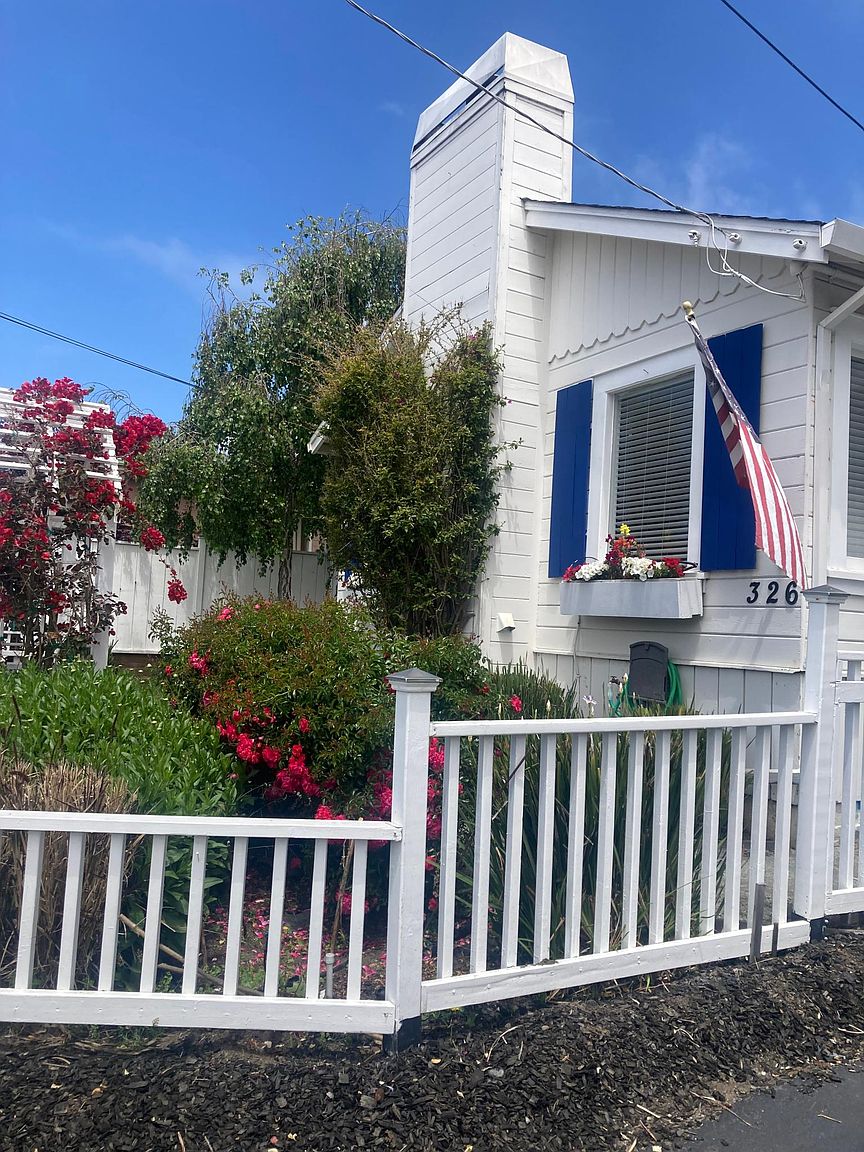 1BR/1BA Single Family House on Hillcrest Dr · Aptos photo 5
