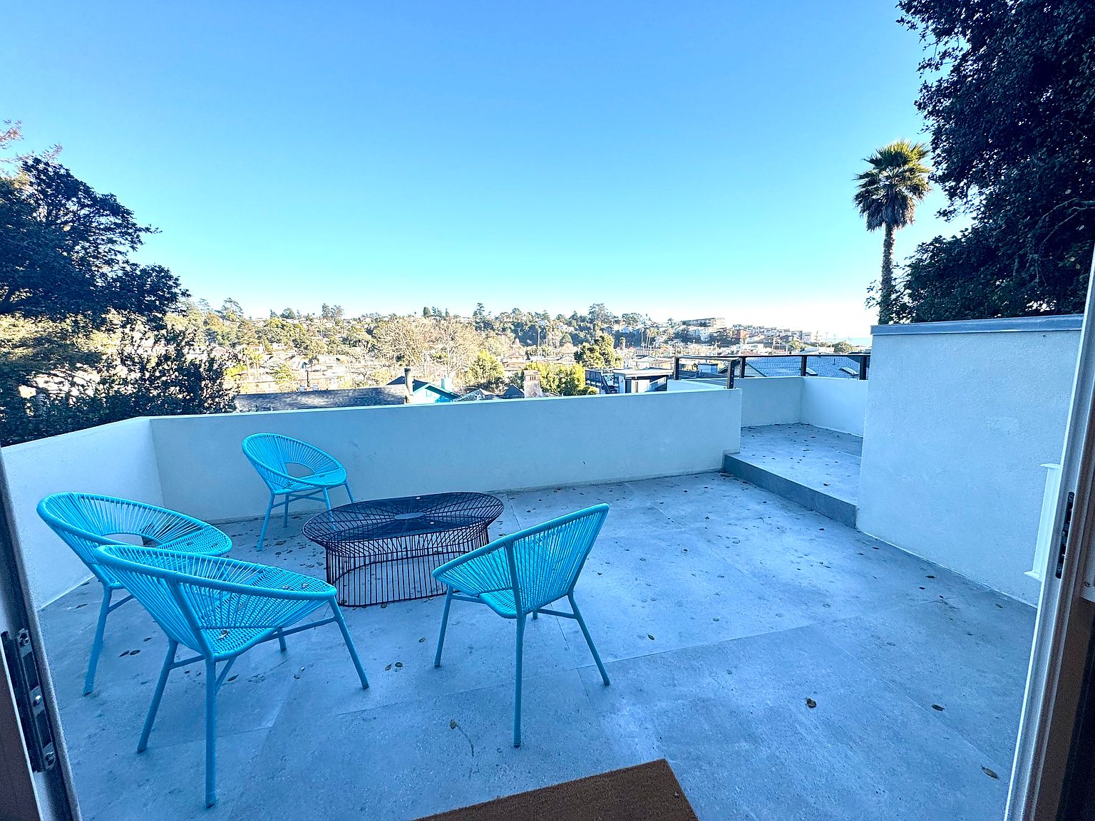 119 Glen Dr photo 2