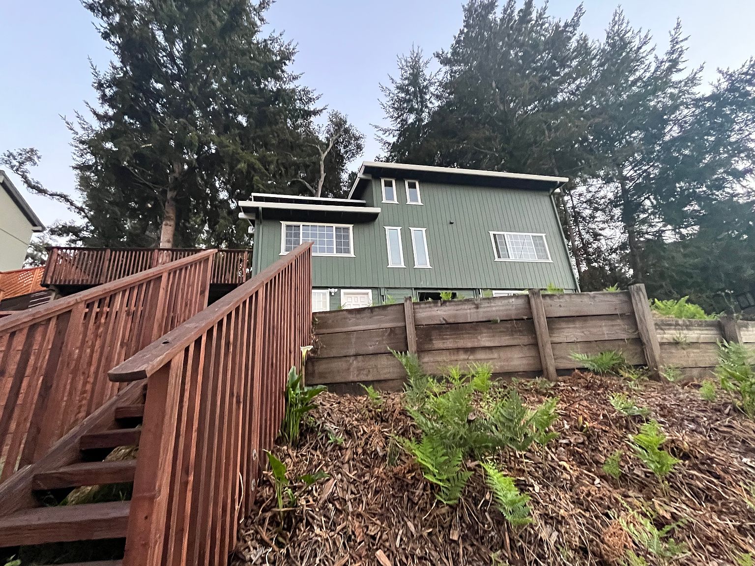 512 Bonita Dr photo 2