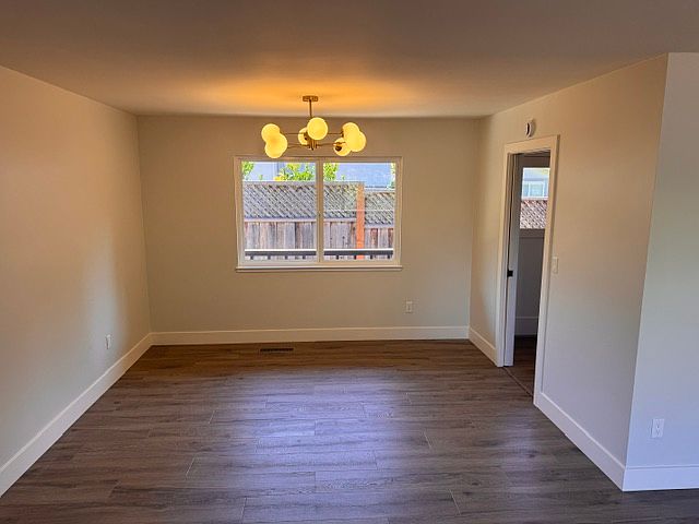446 Semple Ave photo 5