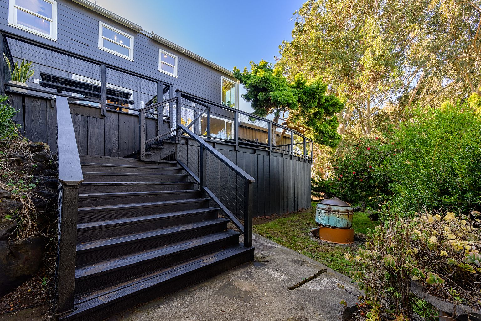 17 Sunset Dr photo 2