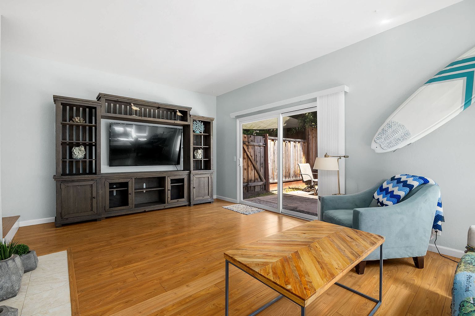 153 Bar Harbor Ct photo 2