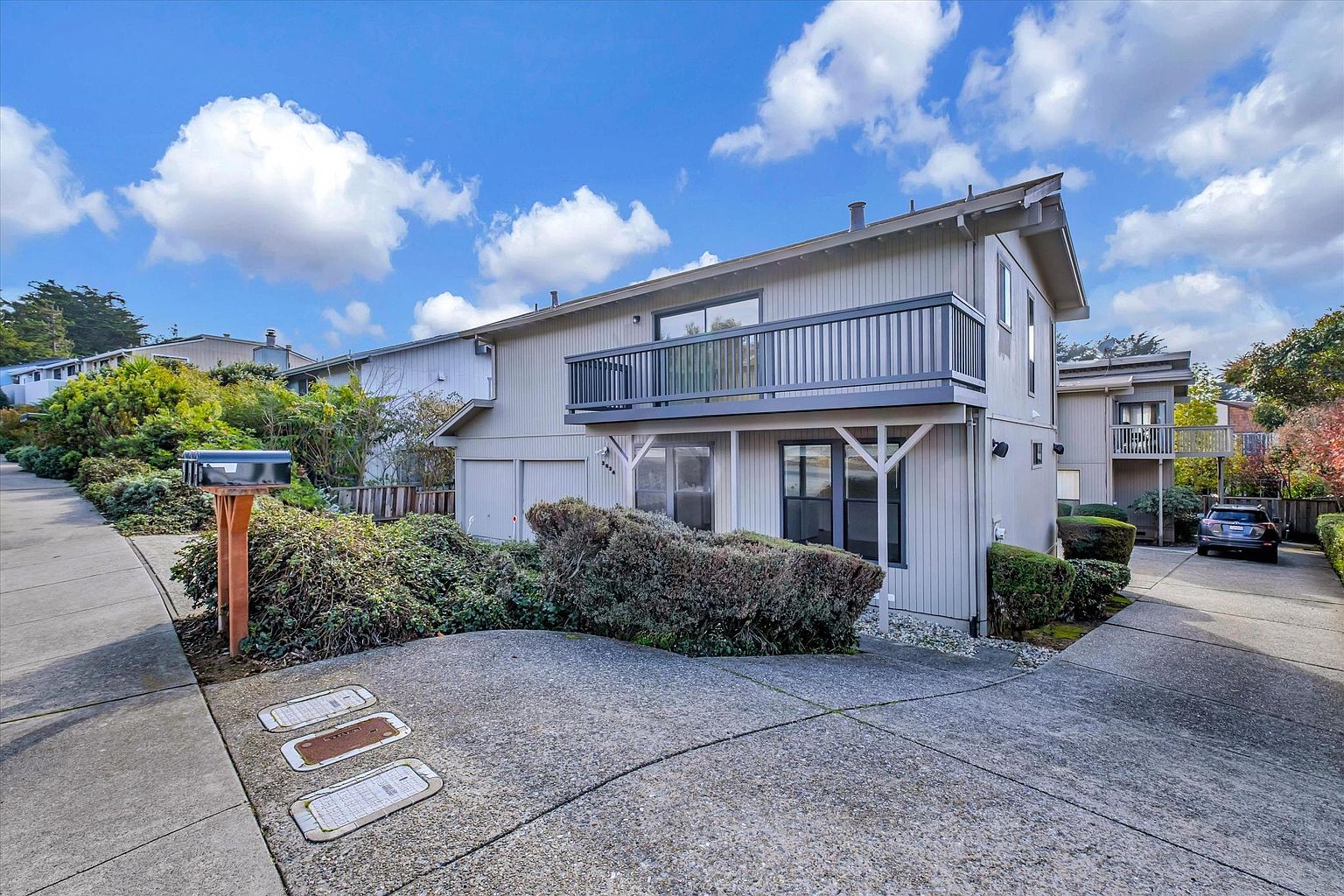 2038 Seascape Blvd photo 4