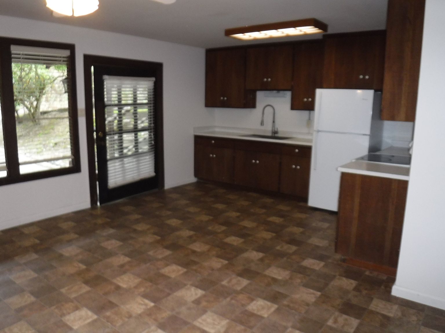 1406 Glen Canyon Rd photo 5