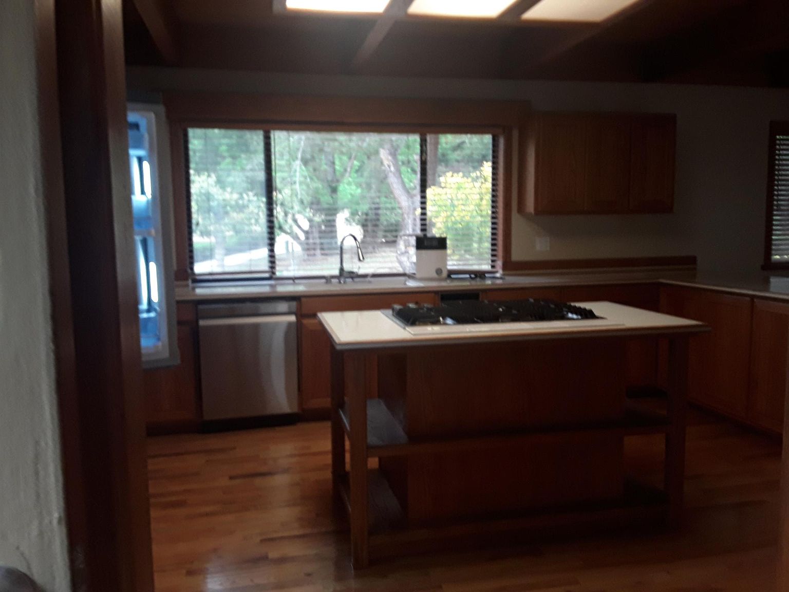 382 Meadow Rd photo 4