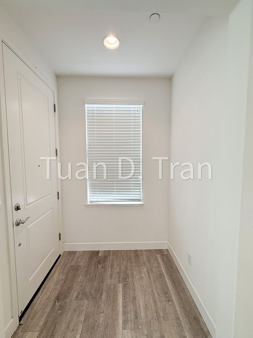 2016 Jubilee Dr photo 4