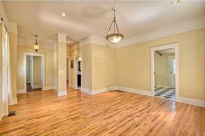 321 N Pico Ave photo 2