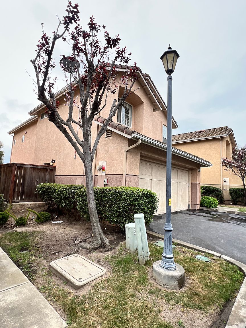 5709 Kensington Pl photo 3