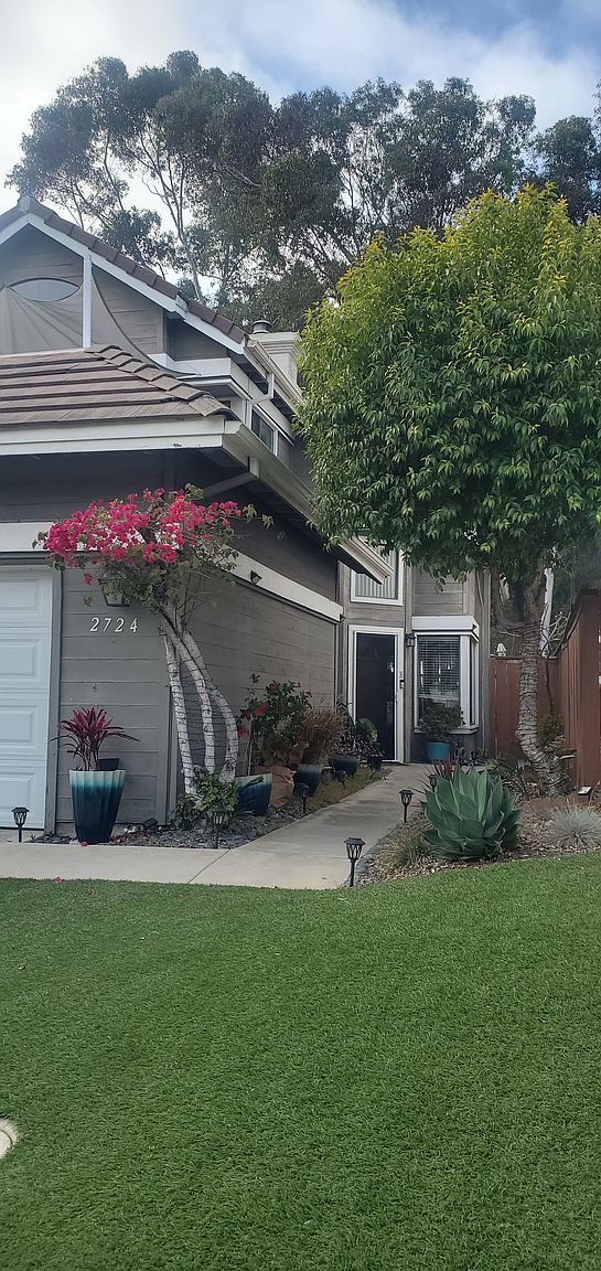 2724 Grove Ave photo 3