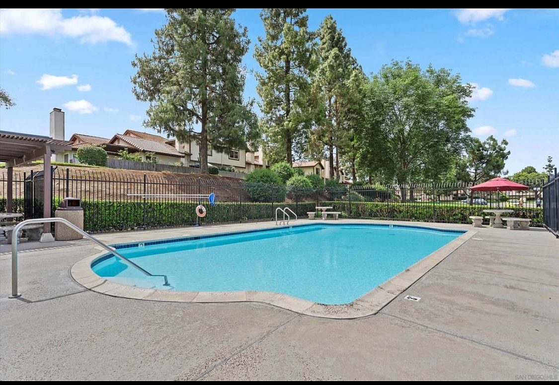 5627 Boot Way photo 2