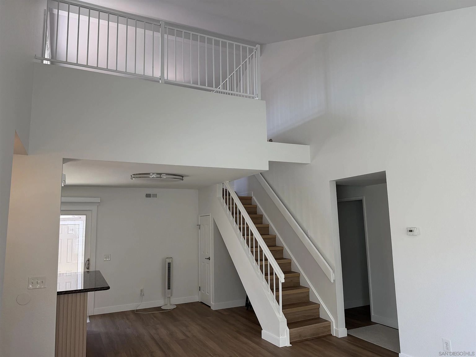 318 Riverview Way photo 5