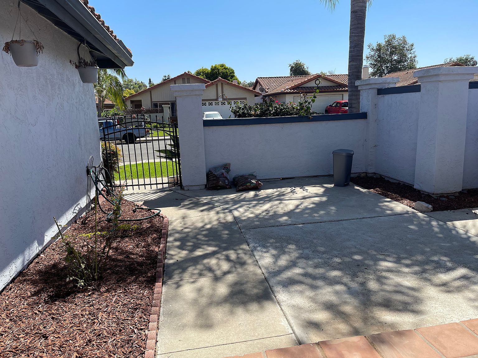 4830 Ceanothus Pl photo 2