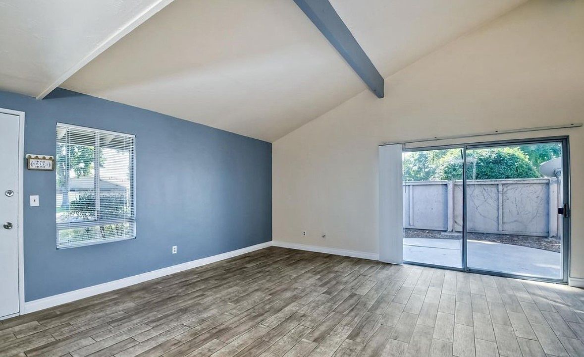 427 Los Arbolitos Blvd photo 4