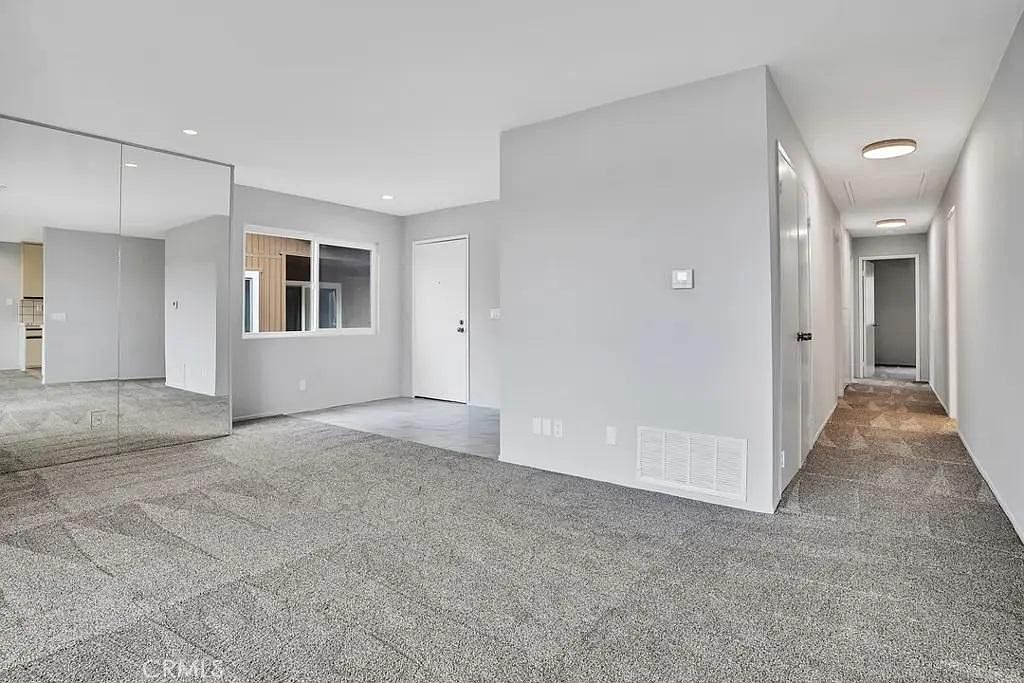 4202 Fiesta Way photo 5