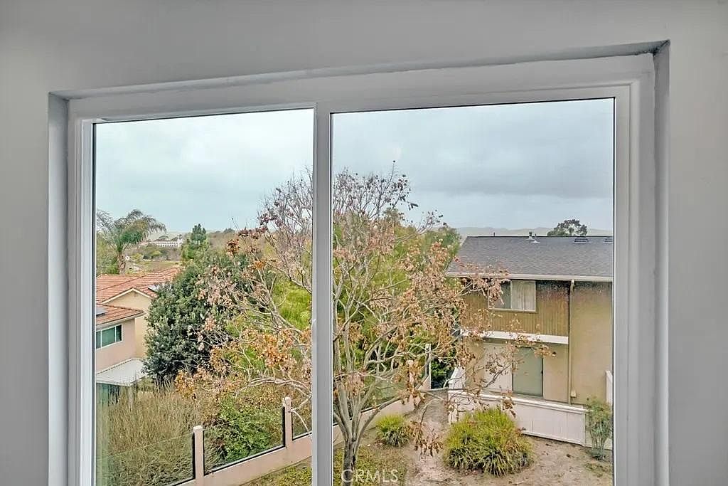4202 Fiesta Way photo 4
