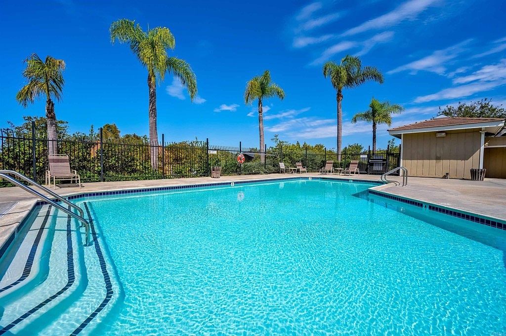 4225 Vista Panorama Way photo 3