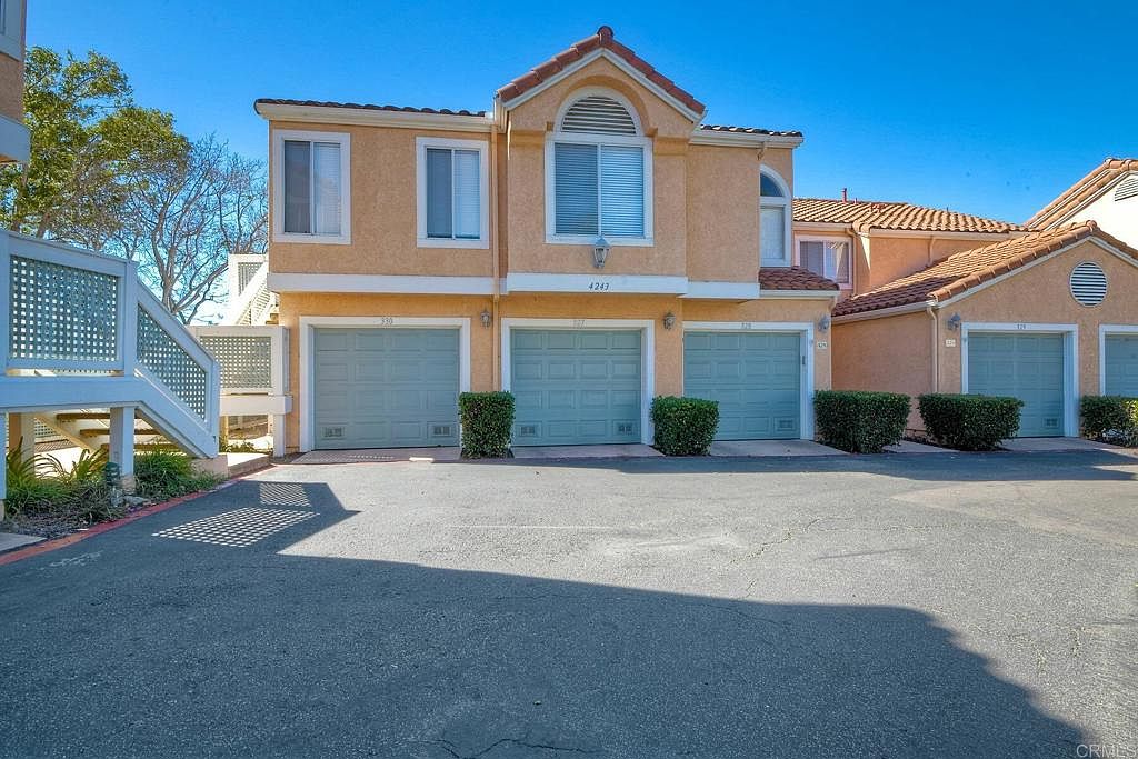 4243 Arroyo Vista Way photo 2