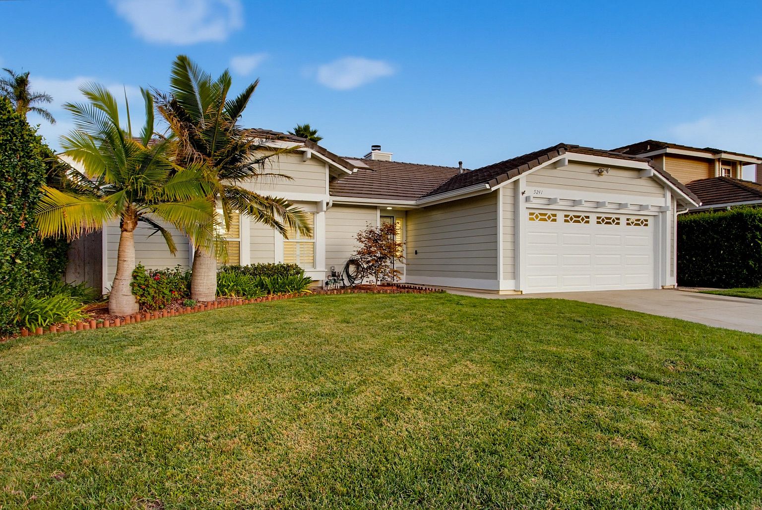 5241 Mandarin Dr photo 4