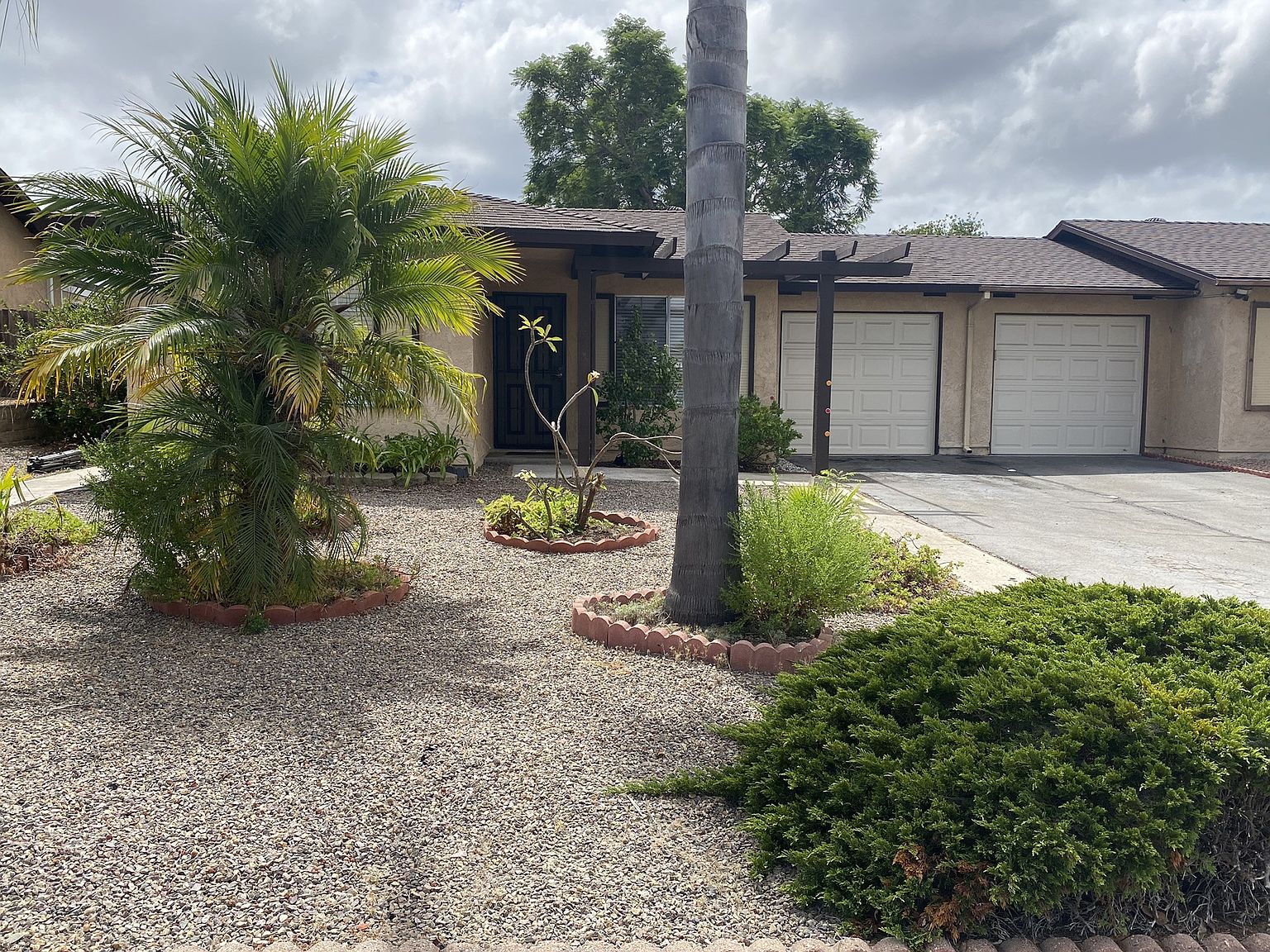 4693 Mystik Rd photo 4