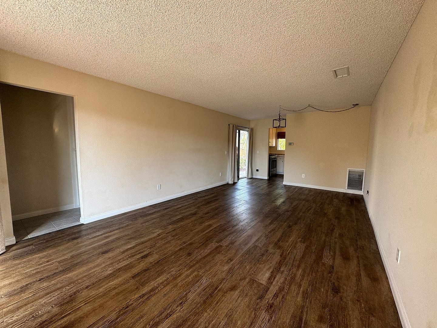 4559 Westridge Dr photo 2