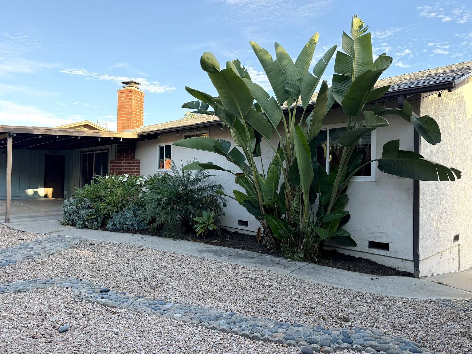 1111 Olive Ave photo 2