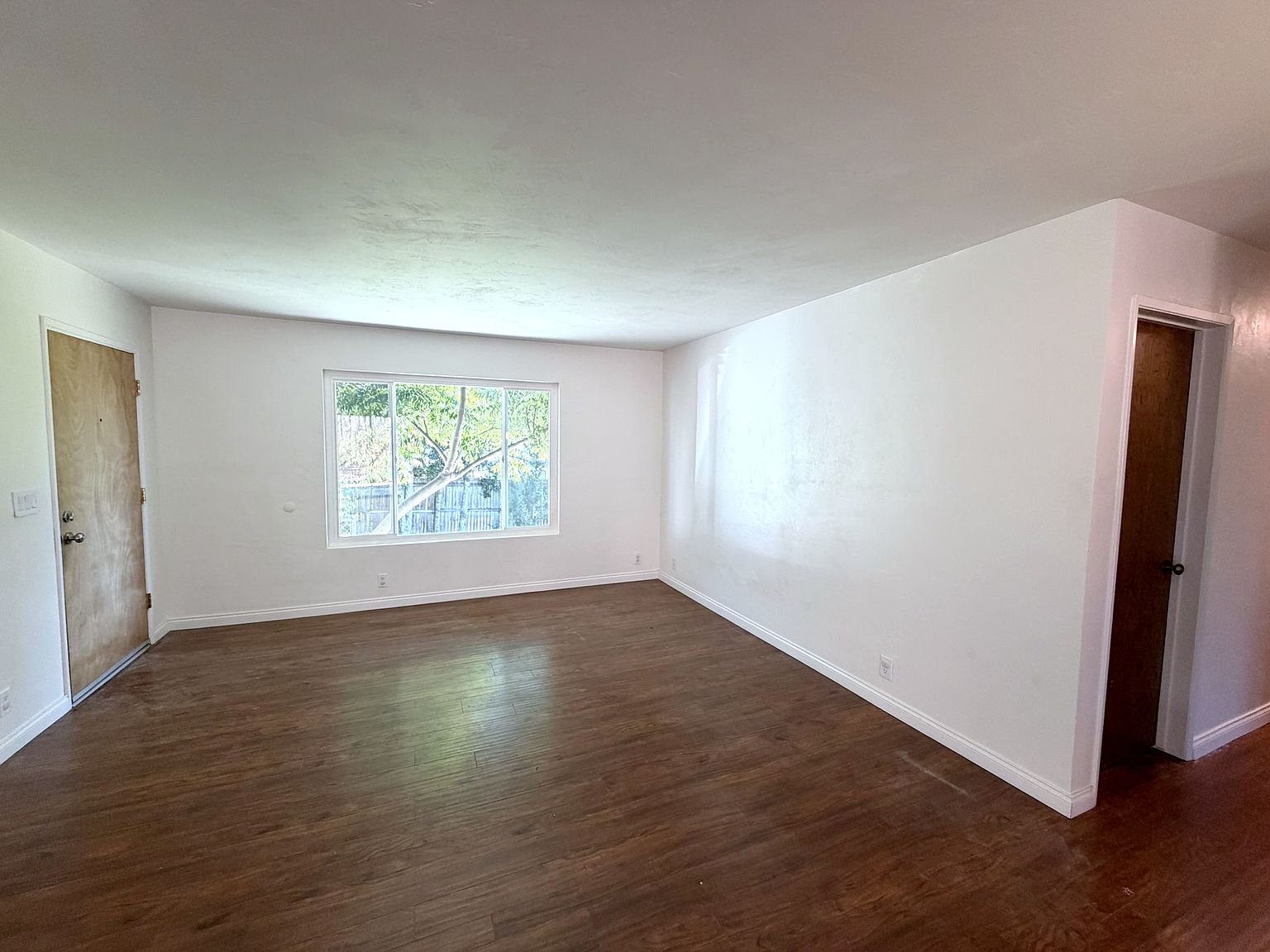 1111 Olive Ave photo 5