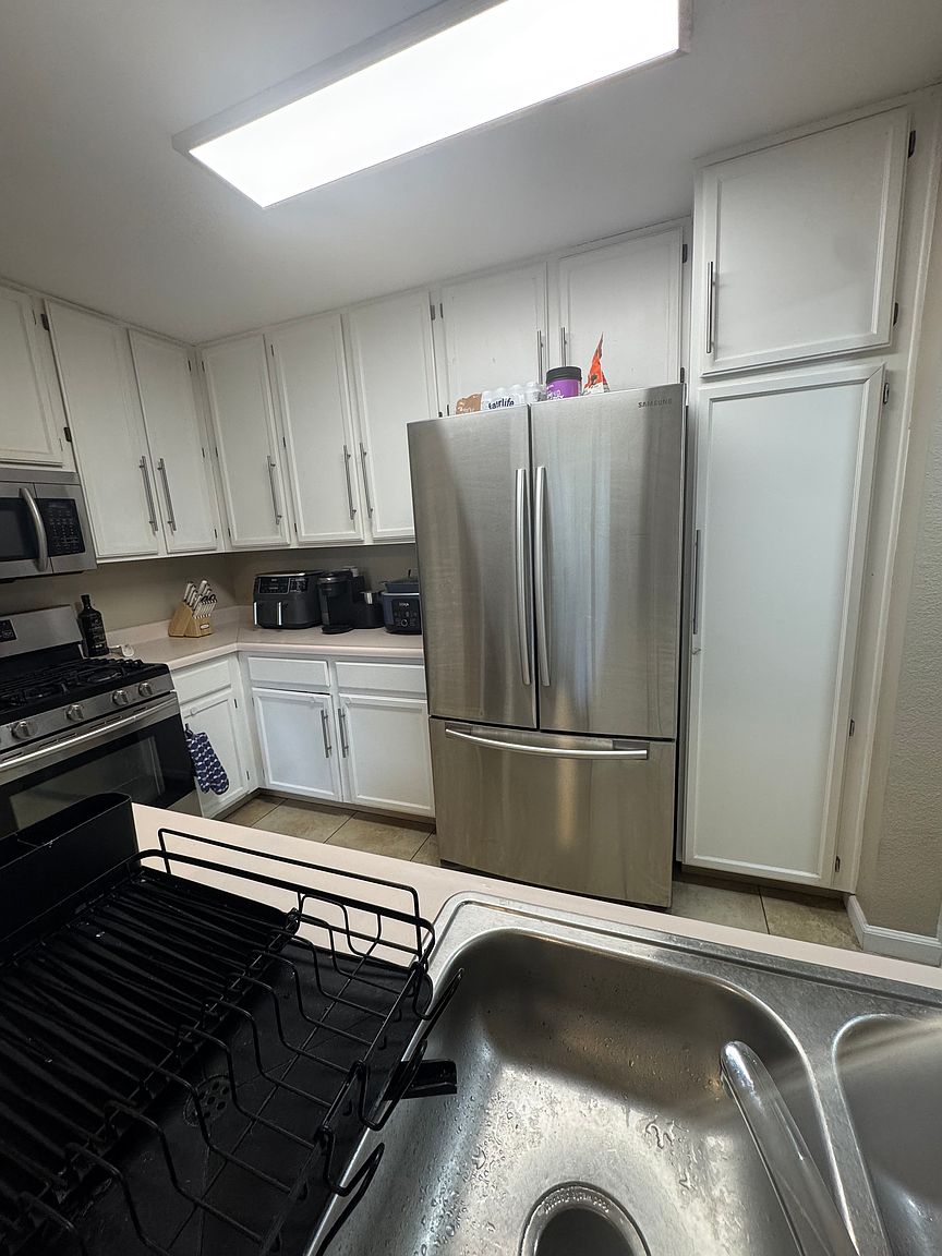 201 Diamond Way photo 5