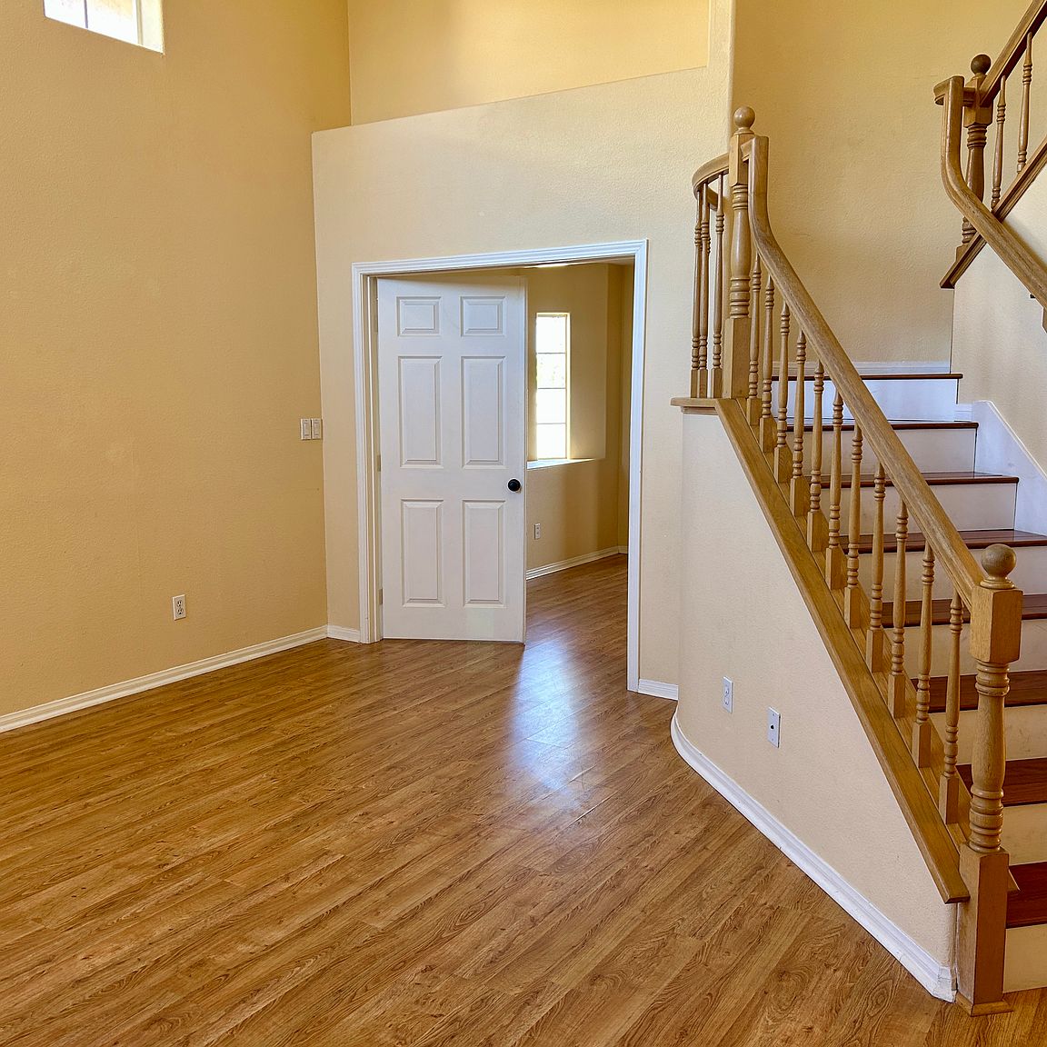 3251 San Tomas Dr photo 2