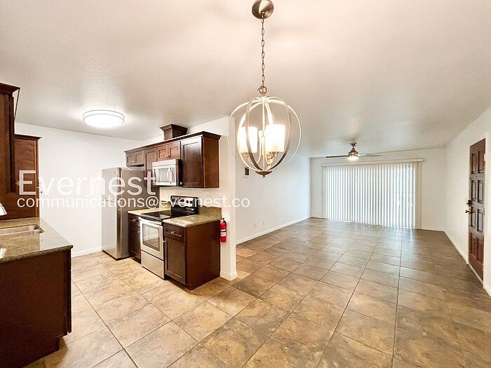 2344 Hosp Way photo 5