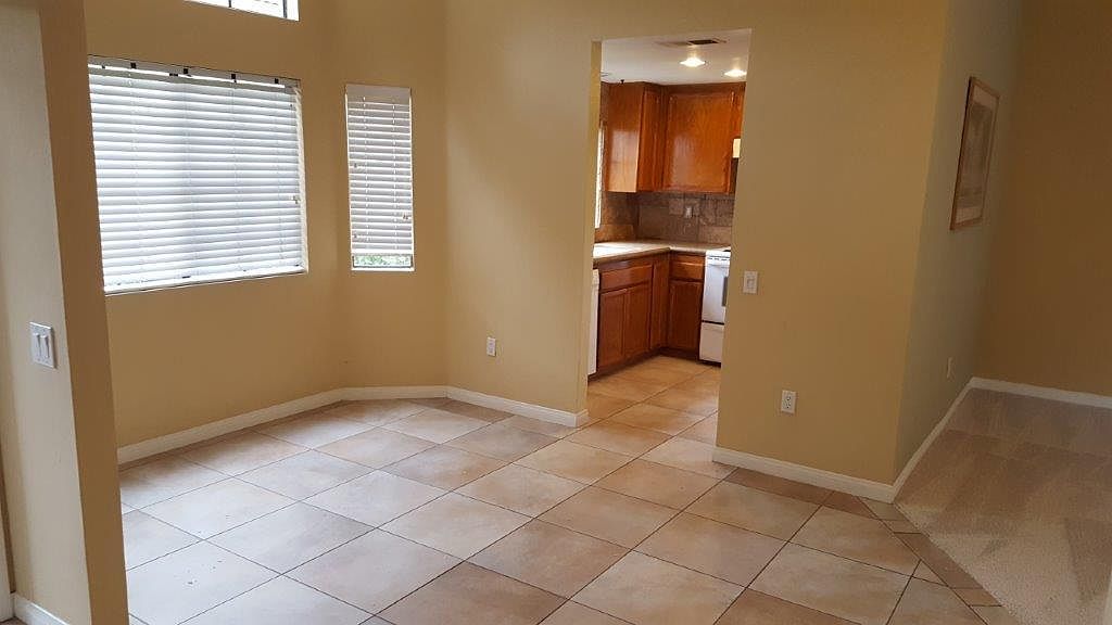 2810 Seaside Way photo 4