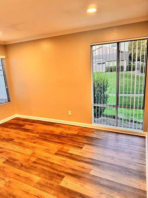 3451 Seabreeze Walk photo 5
