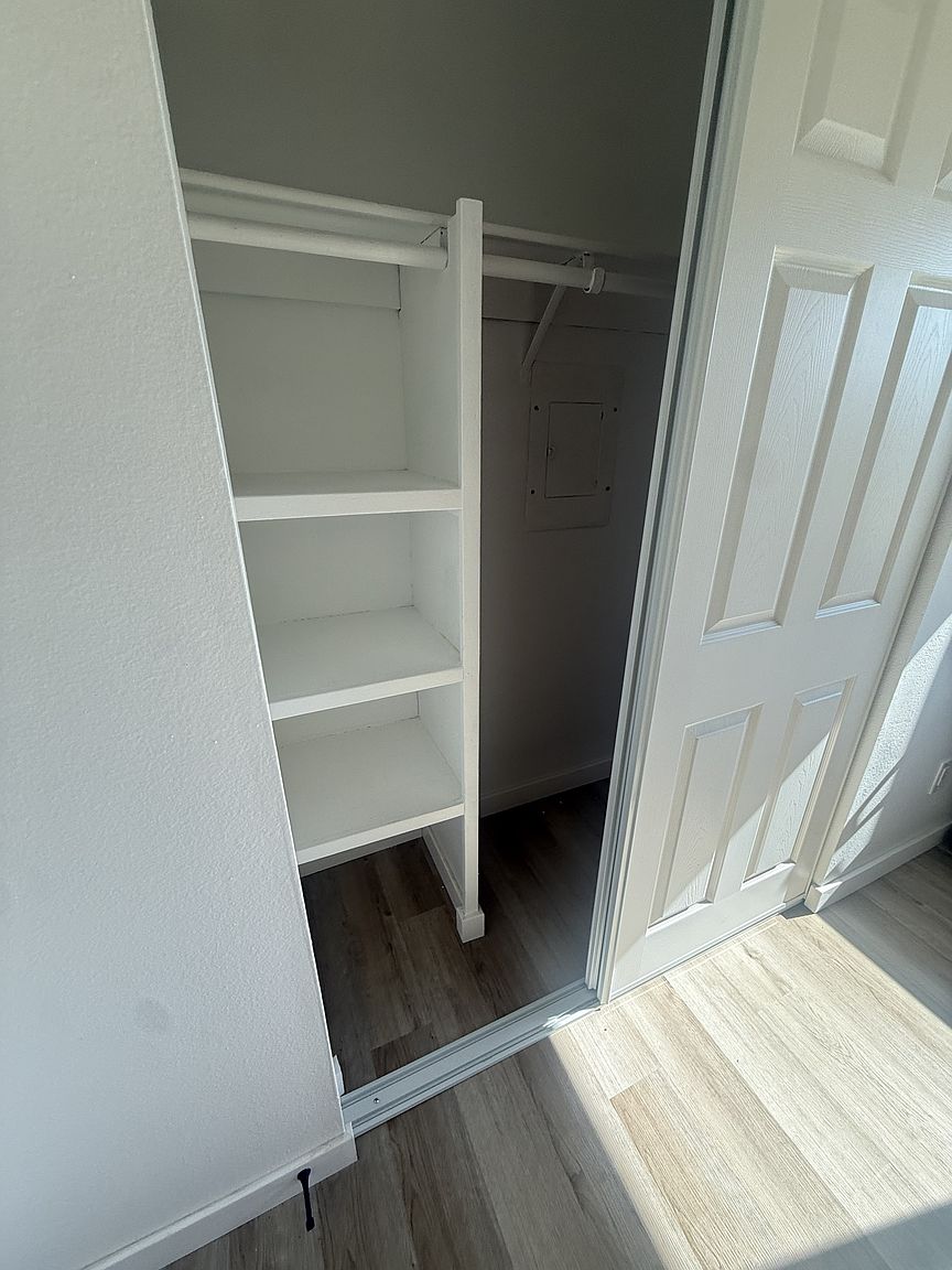 3401 Del Este Way photo 5