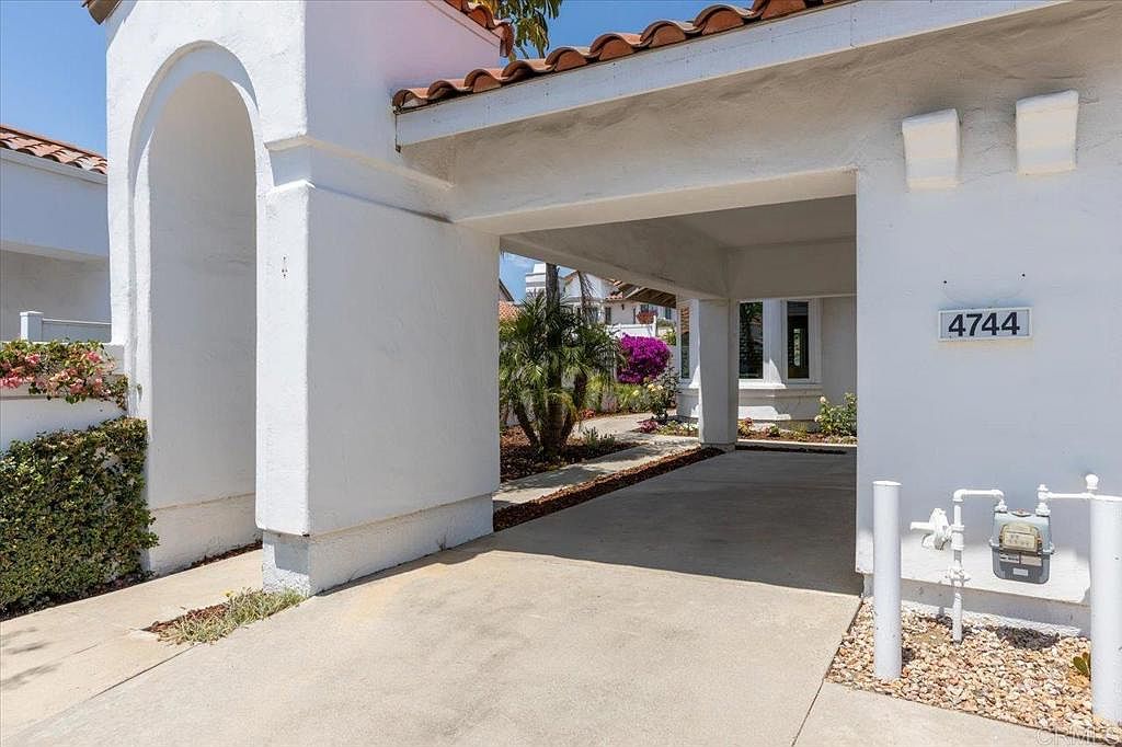 4744 Miletus Way photo 4
