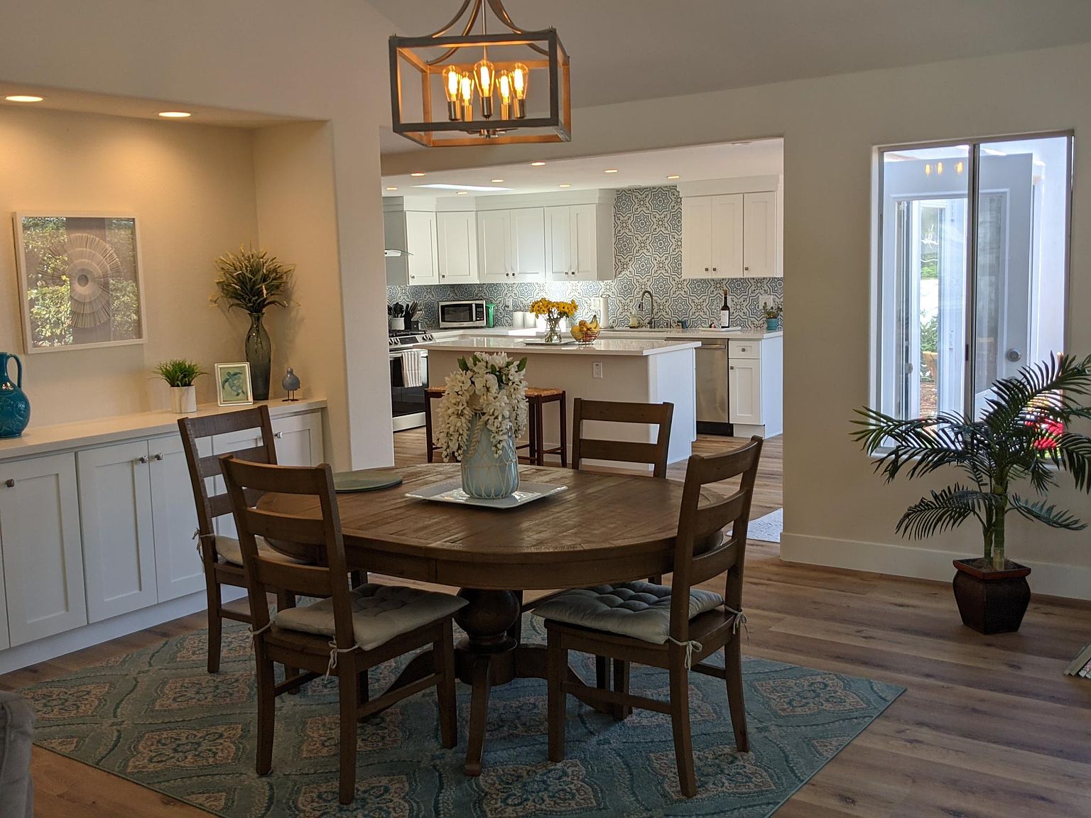 4985 Alicante Way photo 3