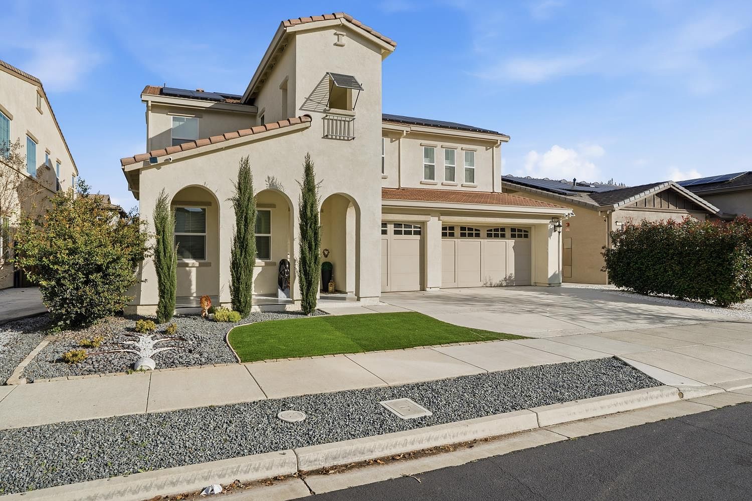 363 Fletcher Ln photo 3