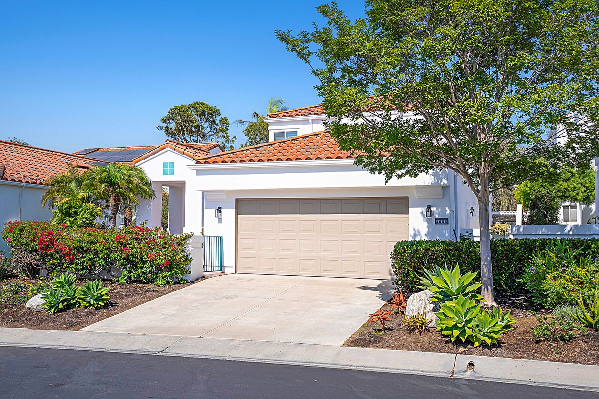 4958 Lerkas Way photo 3